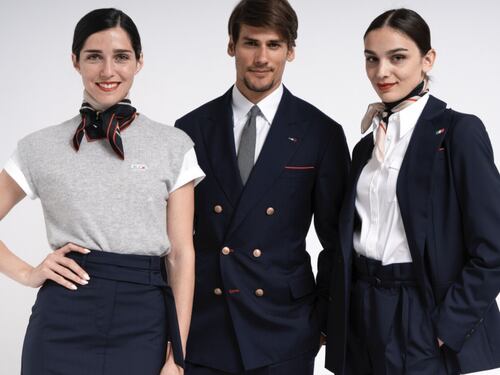 Le hostess? Senza ricrescita. Galateo di Ita per volare "chic"