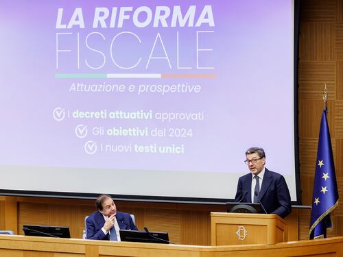 Fisco, Meloni: "Aiutiamo gli onesti". Il piano del governo per il ceto medio
