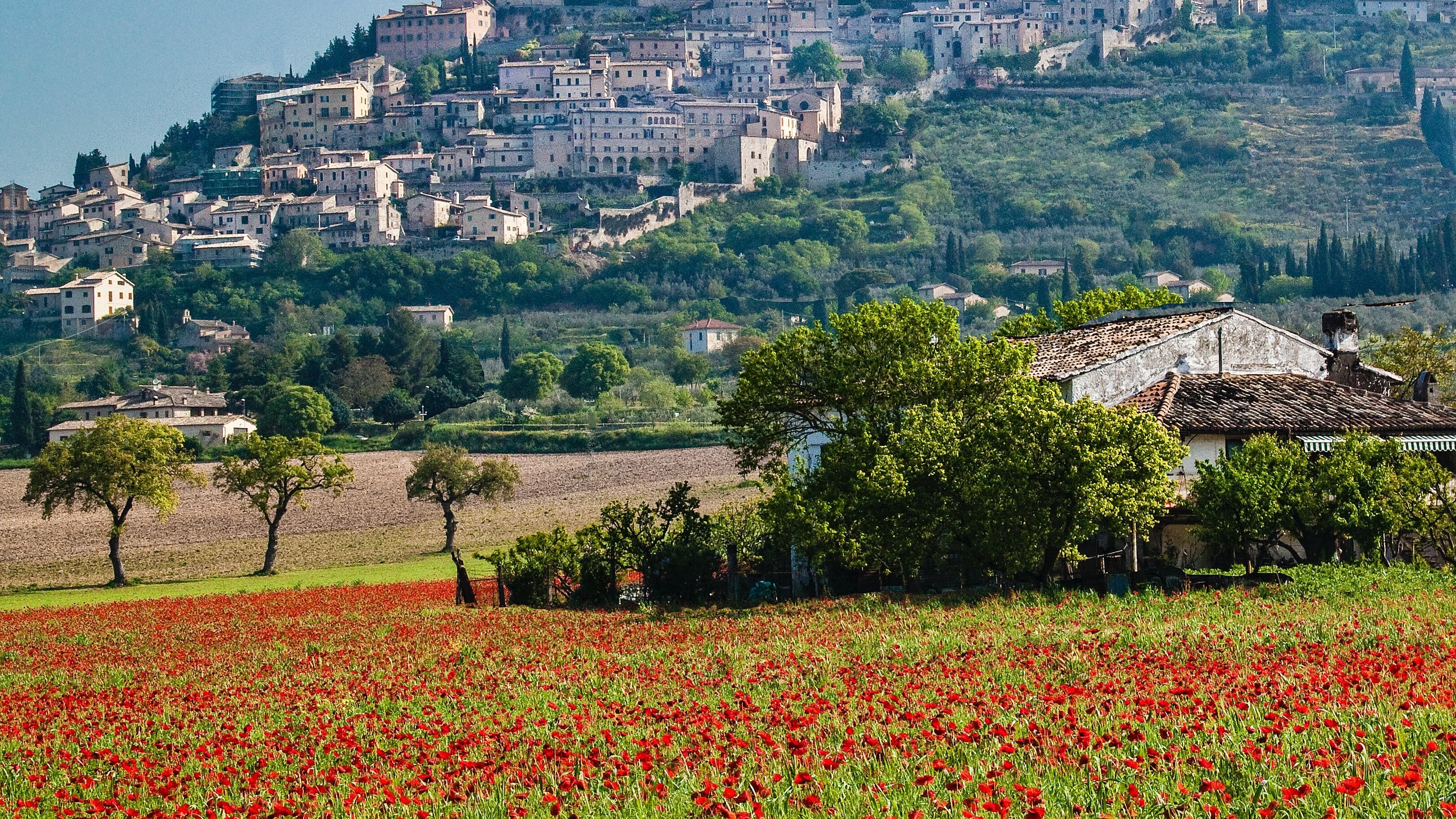 Dall'Umbria a Riviera Maya: idee per le vacanze degli over nel 2023