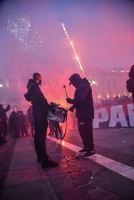 Tifosi del Psg in piazza Duomo a Milano prima della gara col Milan 6