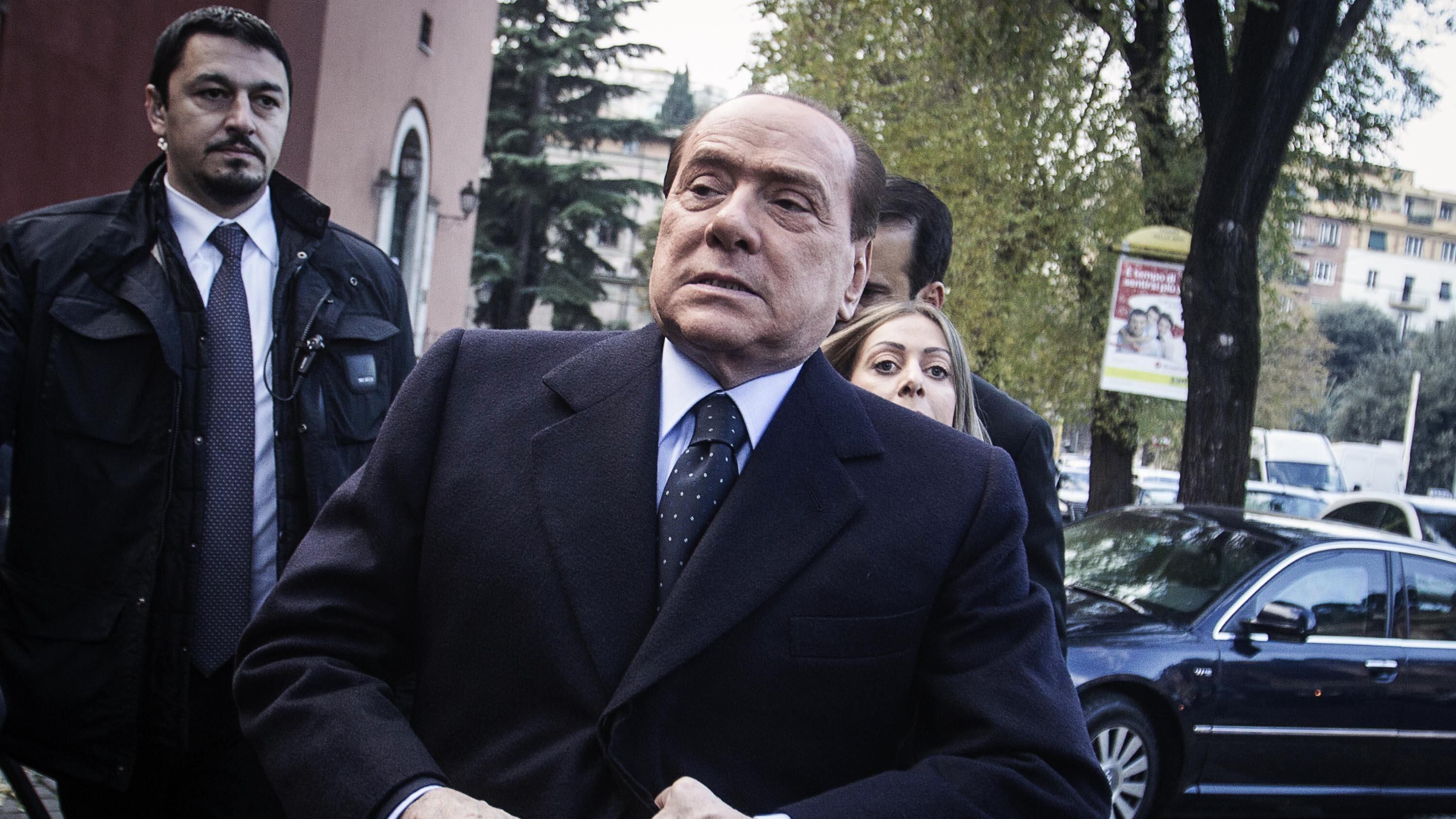 Berlusconi nella tana del Pd. È pronto a siglare l'accordo