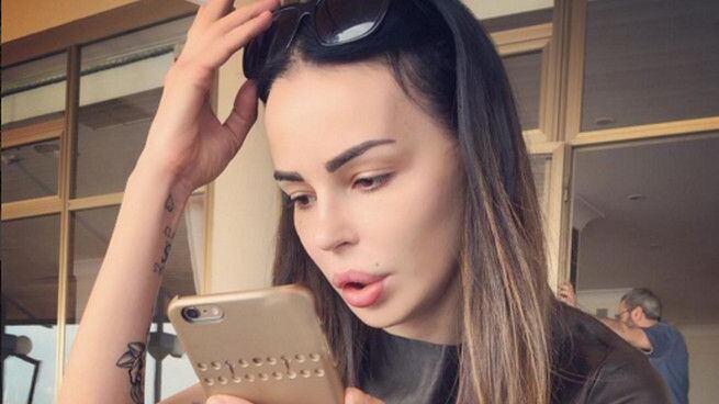 Nina Moric: "Mia suocera sbagliava numero al cellulare"