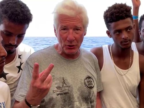 Richard Gere ci fa (ancora) la predica: "Su Open Arms ci sono angeli"