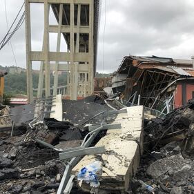Genova, le immagini choc dei soccorsi 2