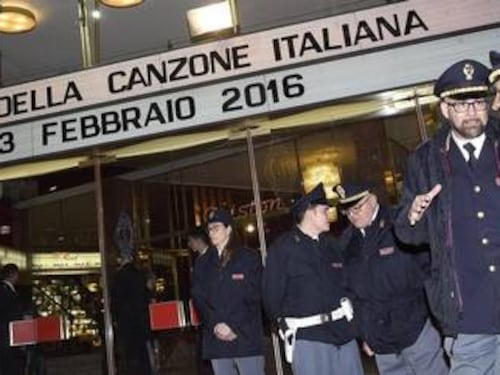 Festival di Sanremo, egiziano tenta di forzare l'ingresso del teatro Ariston