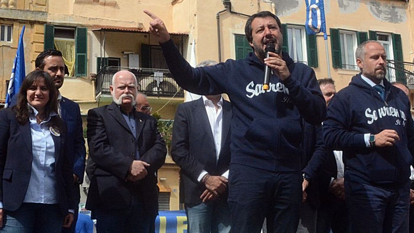 Salvini lancia "l'Opa" su Fca-Renault