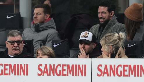 Inter-Sampdoria vista da Icardi e Wanda Nara: sorridenti e felici a bordo campo 1