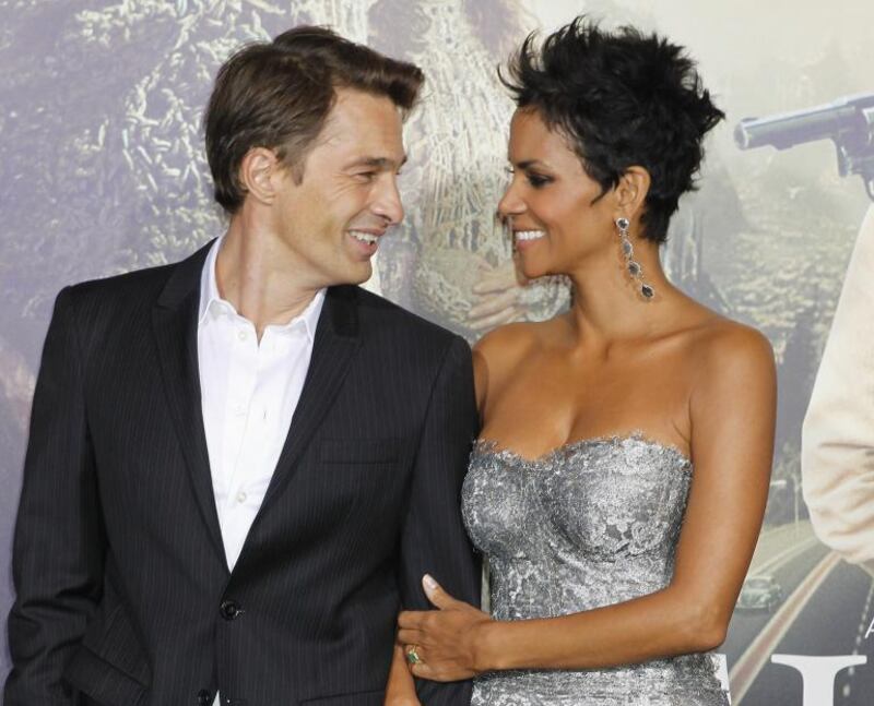 Halle Berry, sexy e talentuosa 26