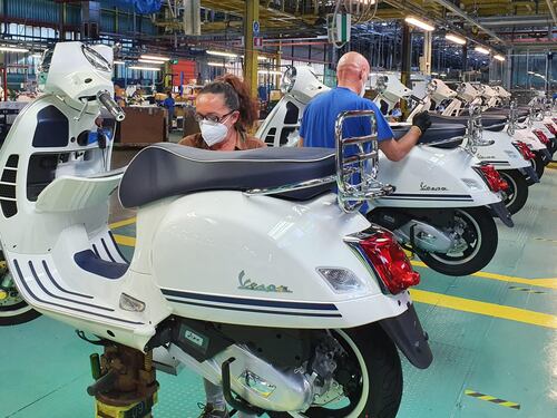 Moto Guzzi, Aprilia e Vespa: Piaggio protagonista indiscusso dell'Eicma