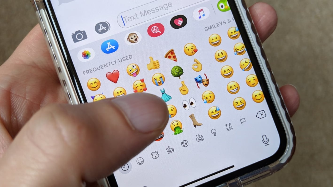 Emoji: il significato delle più usate su WhatsApp