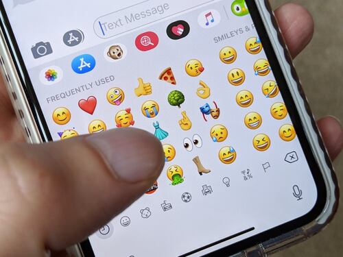 Emoji: il significato delle più usate su WhatsApp