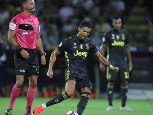 Juve, che fatica a Frosinone. Poi CR7 dimentica il rosso