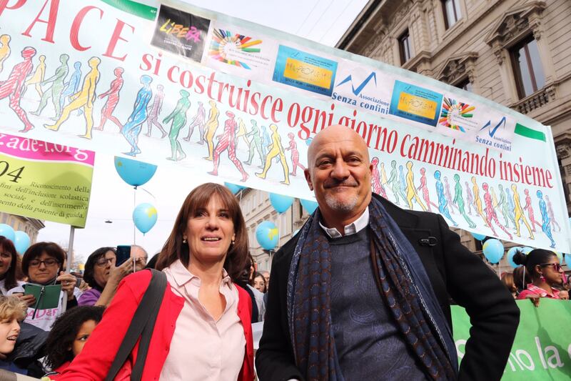 Milano, le immagini della manifestazione "People, prima le persone" 1