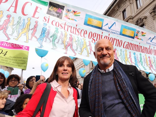 Milano, le immagini della manifestazione "People, prima le persone"