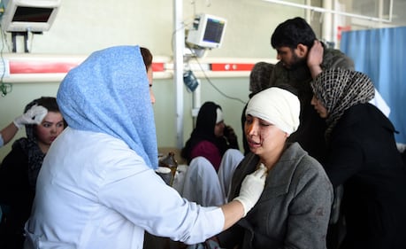 I feriti nell'attentato di Kabul 16