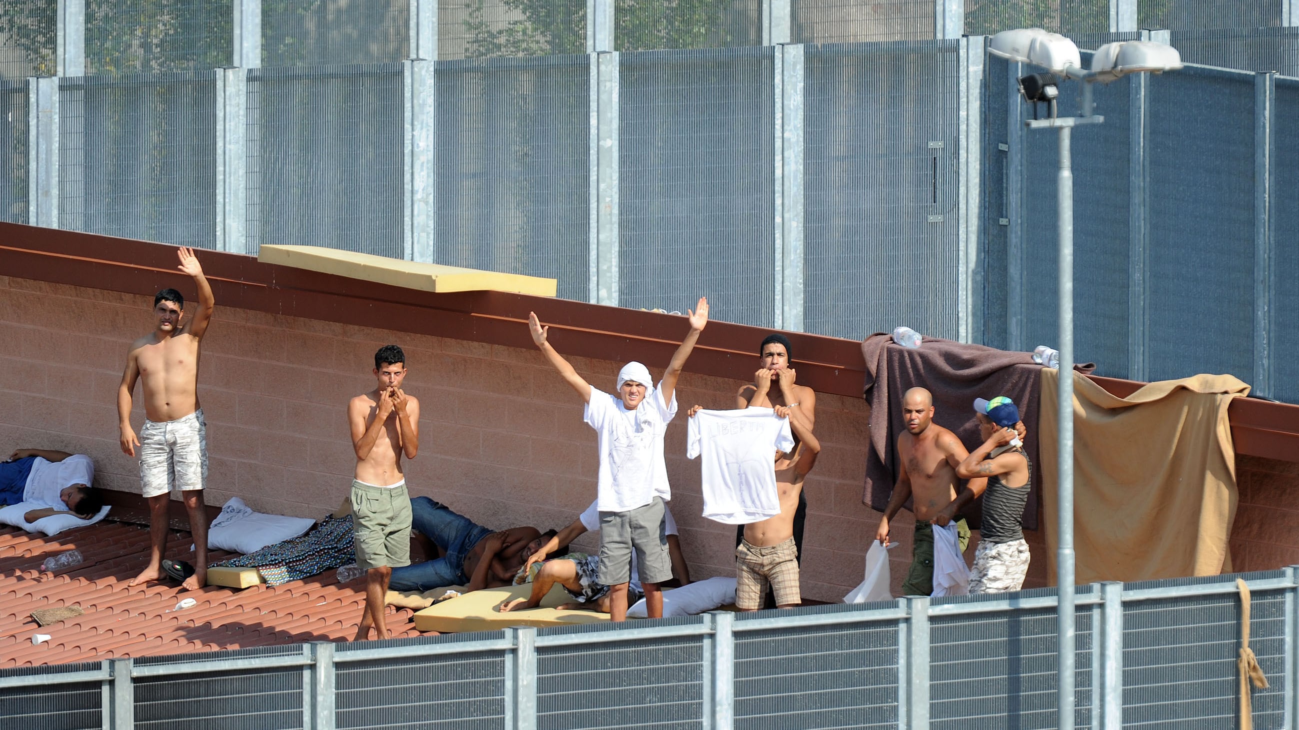 Immigrati liberi Ma di devastare