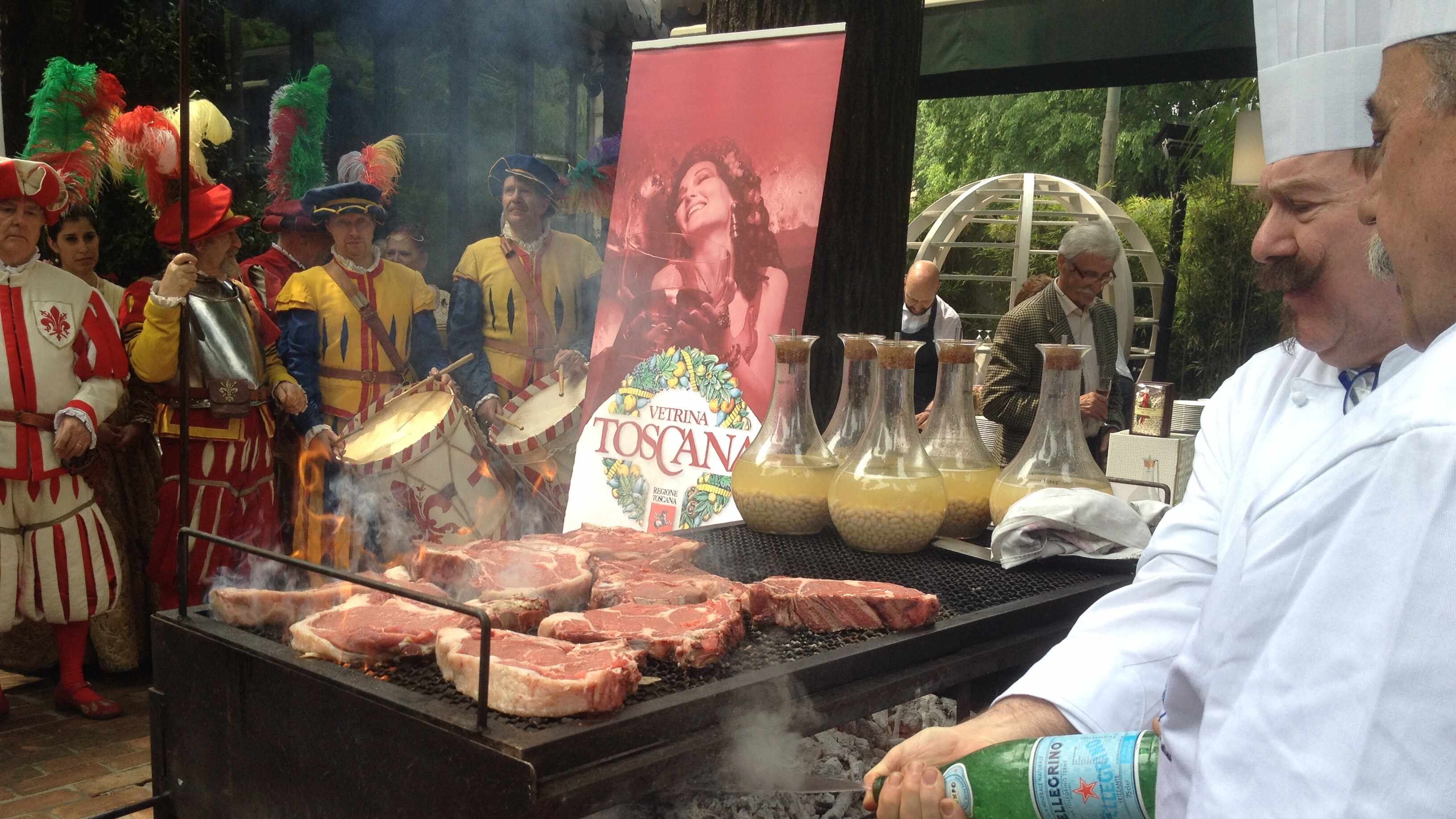 Bistecca Fiorentina, il rito della cottura apre "Vetrina Toscana"