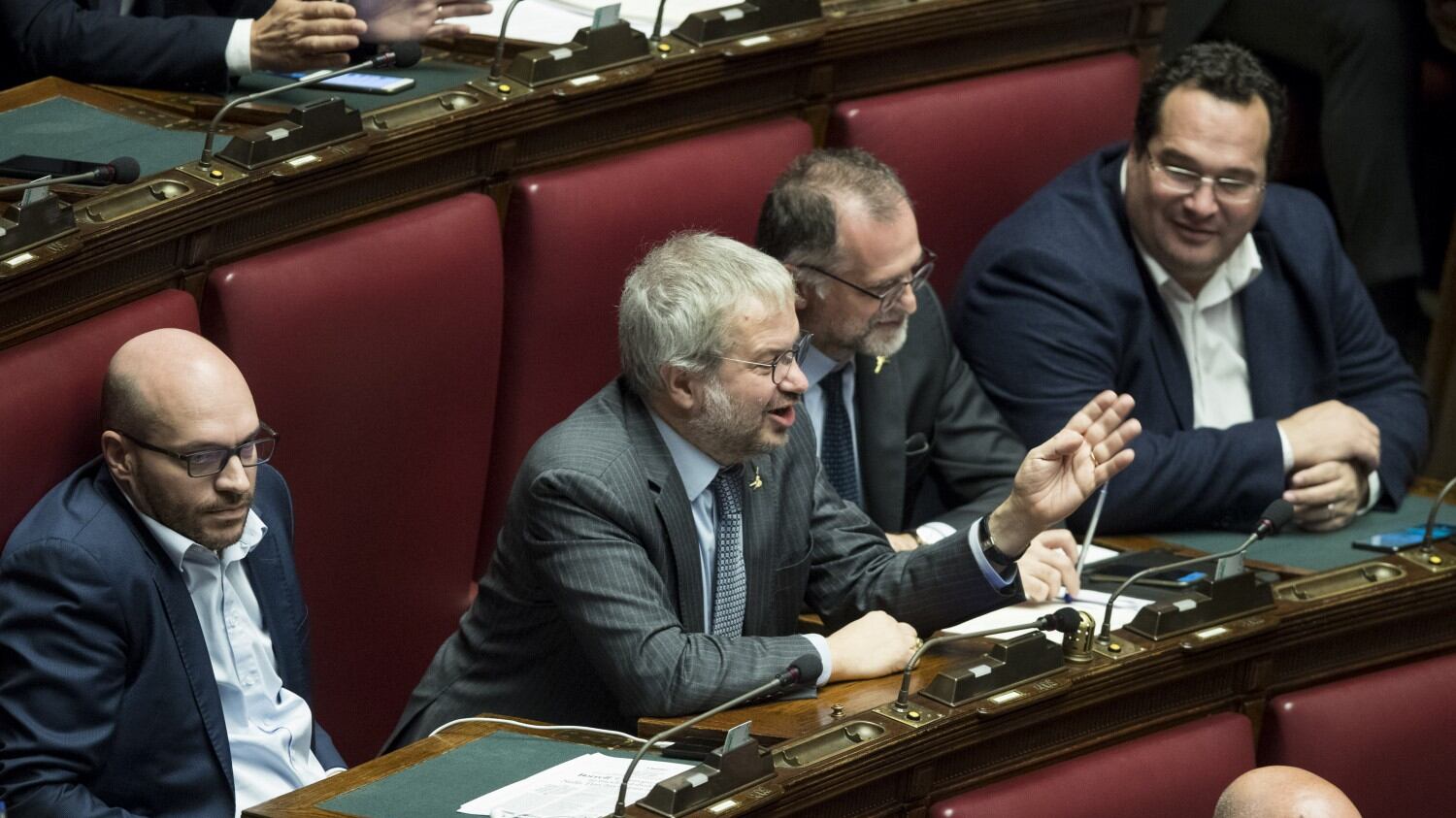 Borghi asfalta Conte in Aula: "Presidente lei è un traditore"