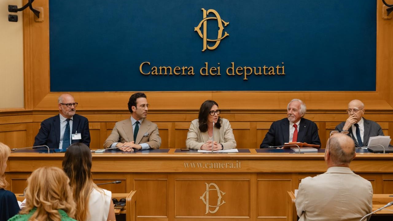 Manifesto dell'Aeropittura futurista, verso il centenario: le opere di Paolo Mariani alla Camera dei Deputati