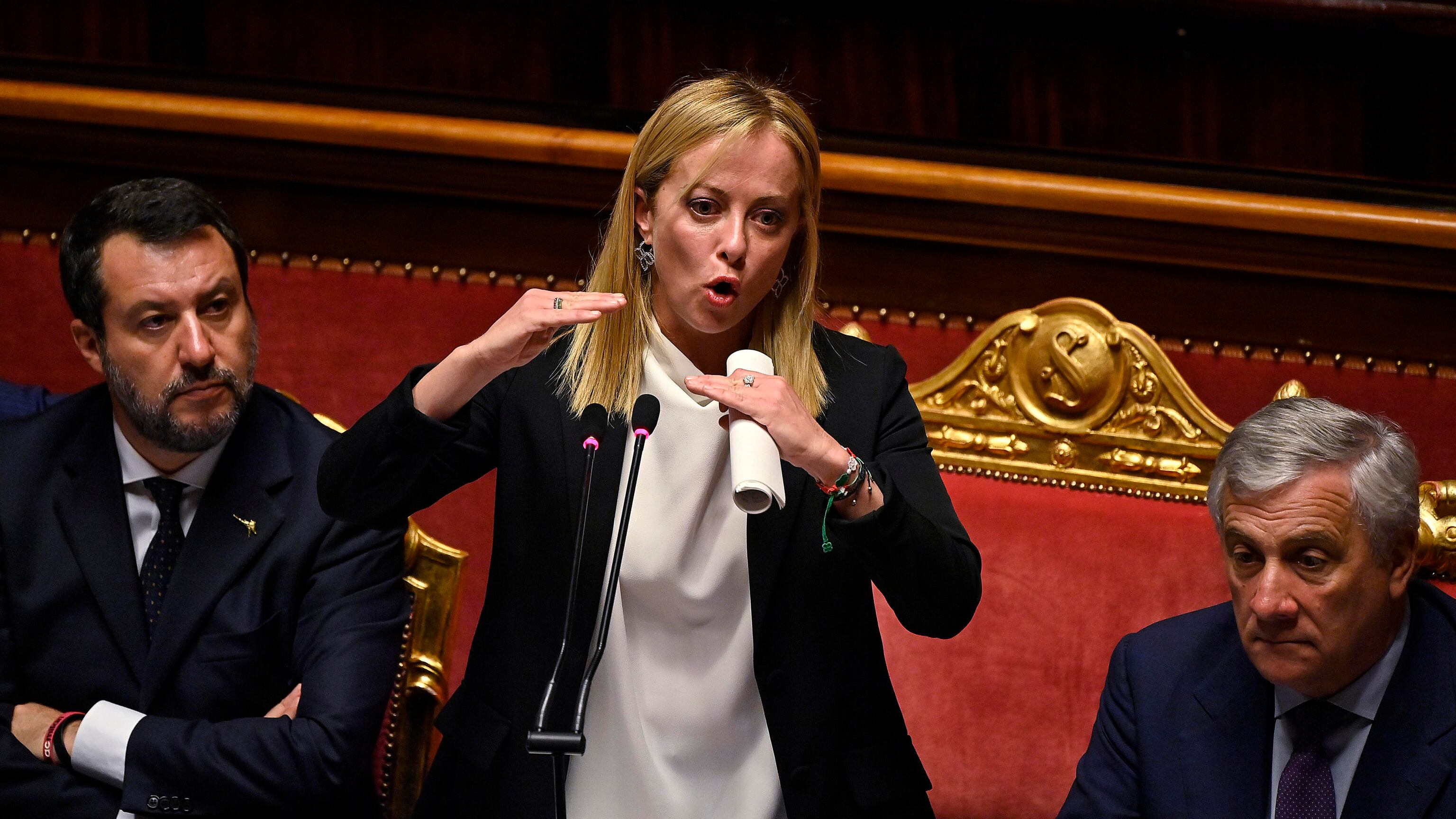 Meloni sente Stoltenberg: decreto armi a metà novembre. E Kiev punta il dito sulla Lega