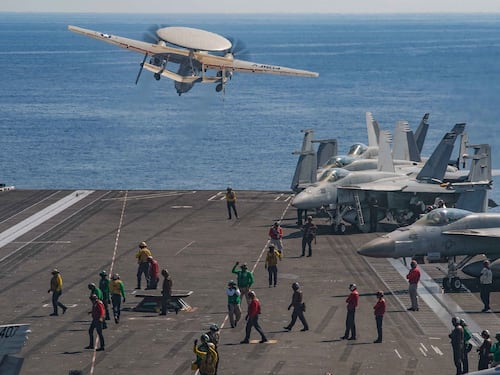 Navi portaerei e forze aggiuntive: le mosse Usa per evitare la catastrofe a Gaza