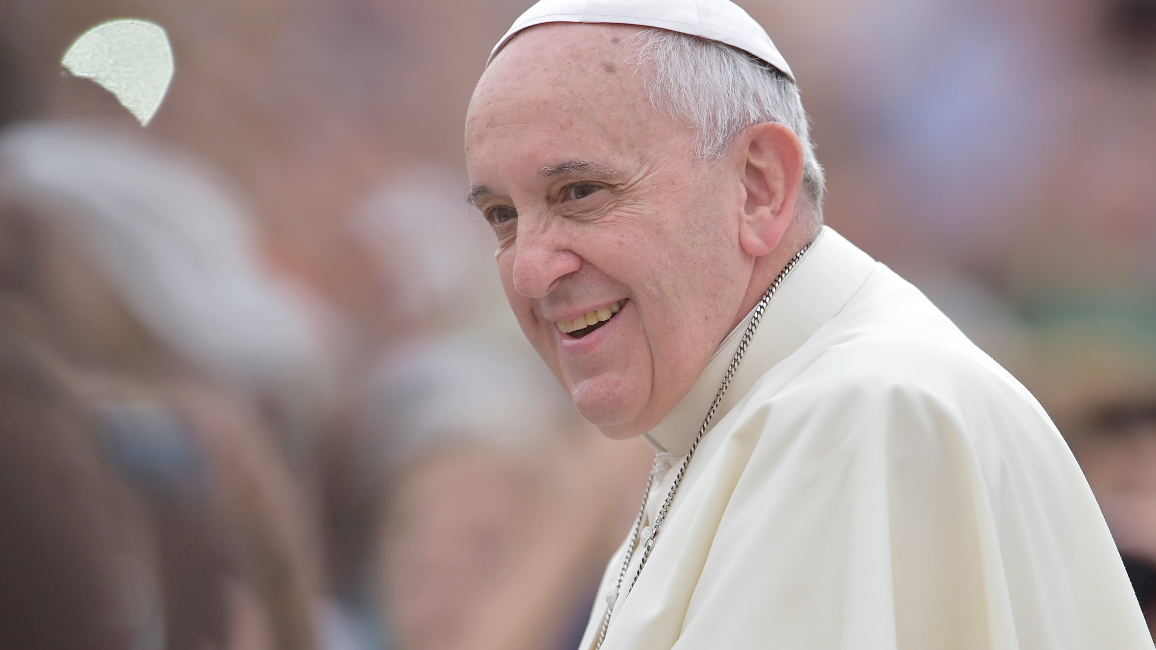 "Miglioramento in un quadro complesso": come sta Papa Francesco