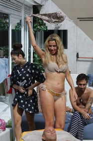 Valeria Marini e Mariana Rodriguez hot al GF Vip 34