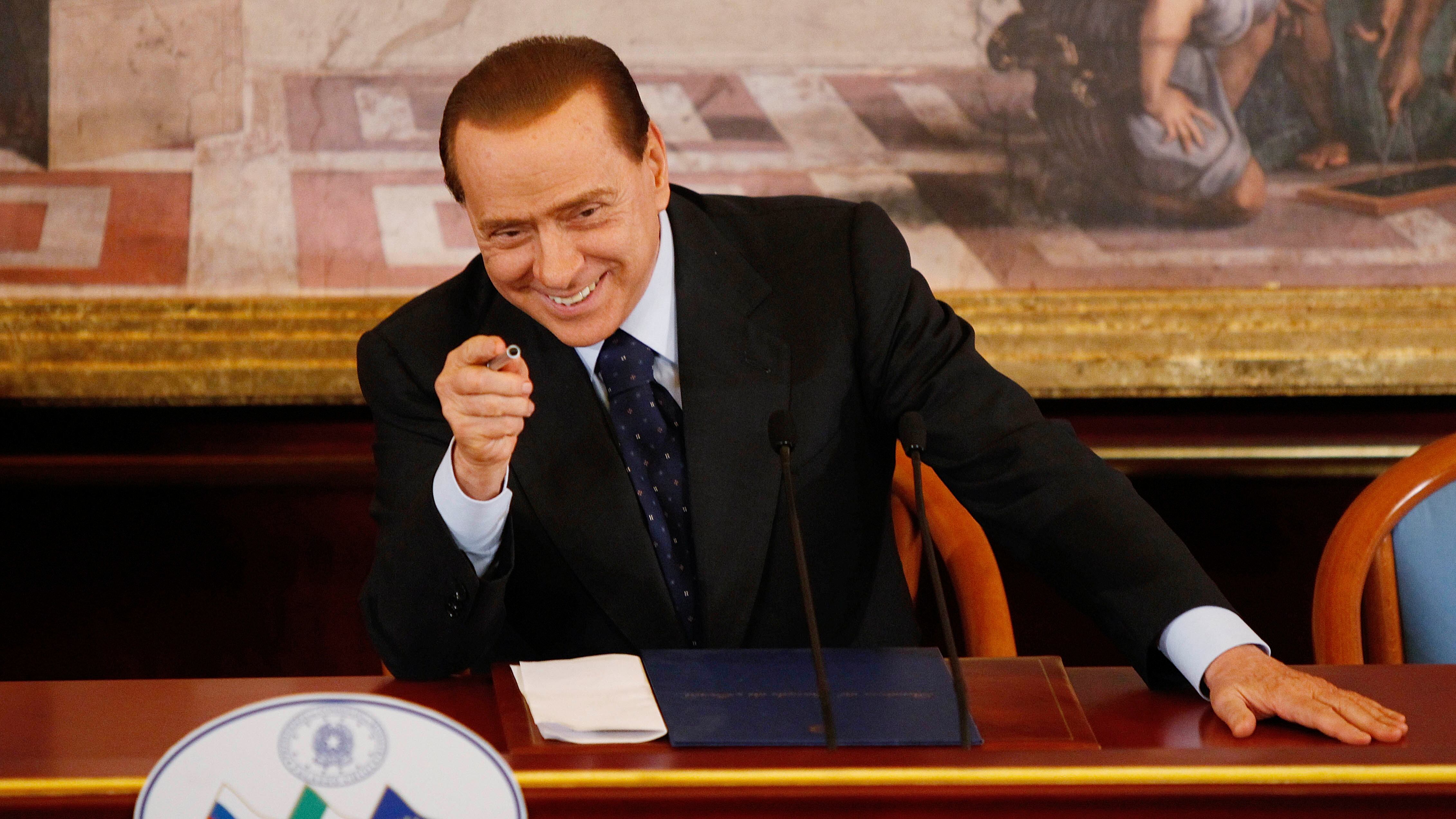 Berlusconi ai parlamentari del Pdl: "Serve unità, non capisco ragioni divisione"