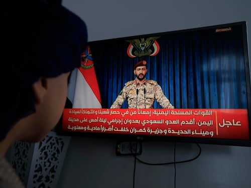 Iran, gli attacchi degli Houthi sul petrolio saudita