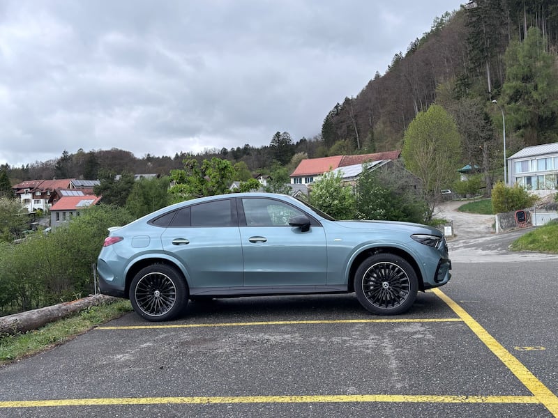 foto mercedes 300 de glc de