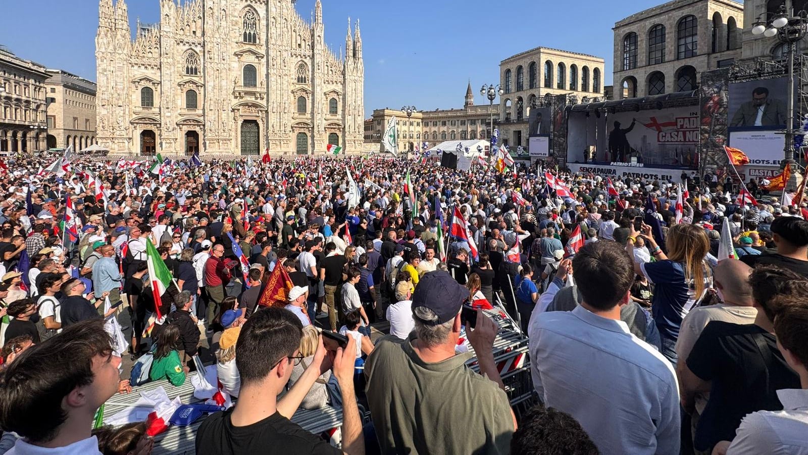 Una manifestazione contro il pensiero dominante