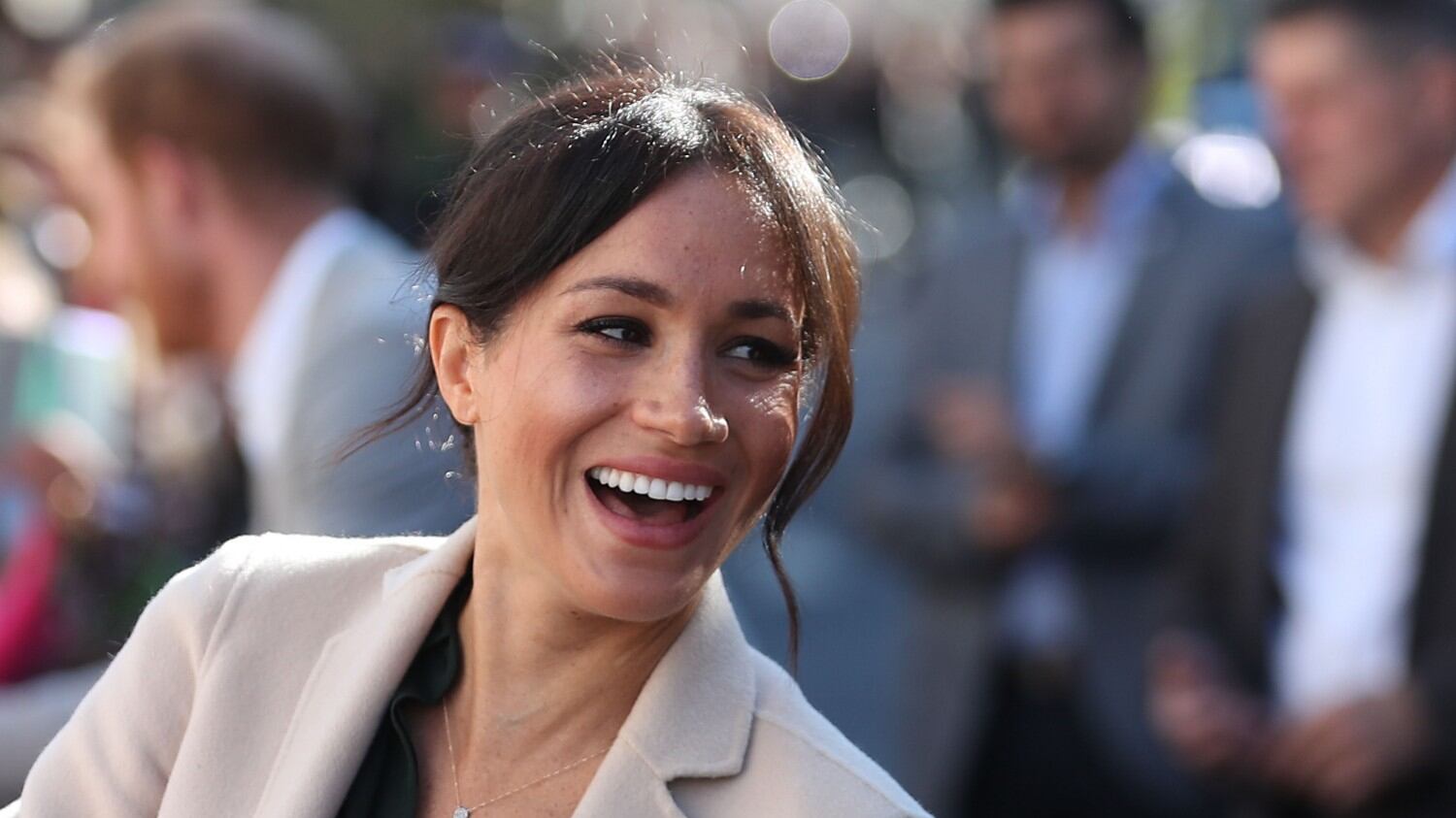 Il party sobrio di Meghan Markle con pochi invitati: assenti i duchi di Cambridge