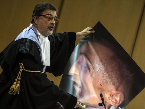 Cucchi, la procura di Roma: "Disposti a riaprire le indagini"