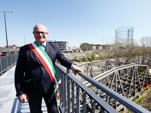 Gualtieri sotto esame sui fondi alla piazza in favore dell'Europa