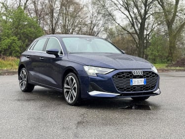 Audi A3 plug-in 2025: guarda la gallery della nuova compatta ibrida 5