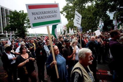Jobbik, la destra ungherese che sfida Orban 1