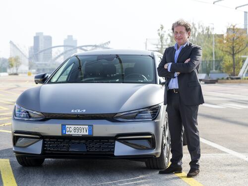 Gli incentivi, l'elettrico, il futuro: l'intervista all'ad di Kia Giuseppe Bitti