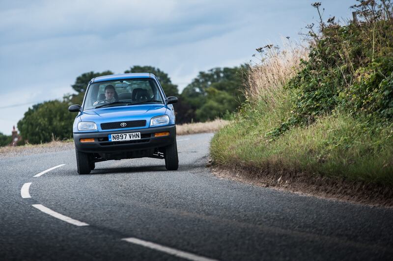 Toyota RAV4 (1994), guarda tutte le foto 8