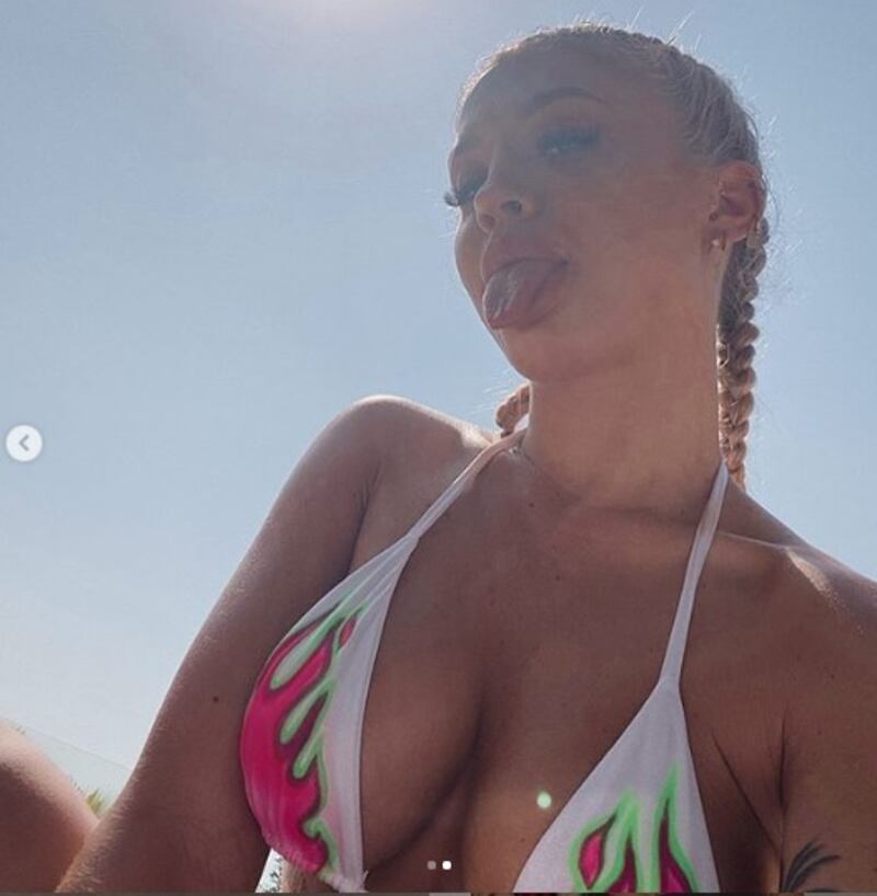 Tammy Hembrow ed i Naked Bikini, le foto 6