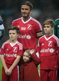 David Beckham, l'uomo più sexy del 2015 20