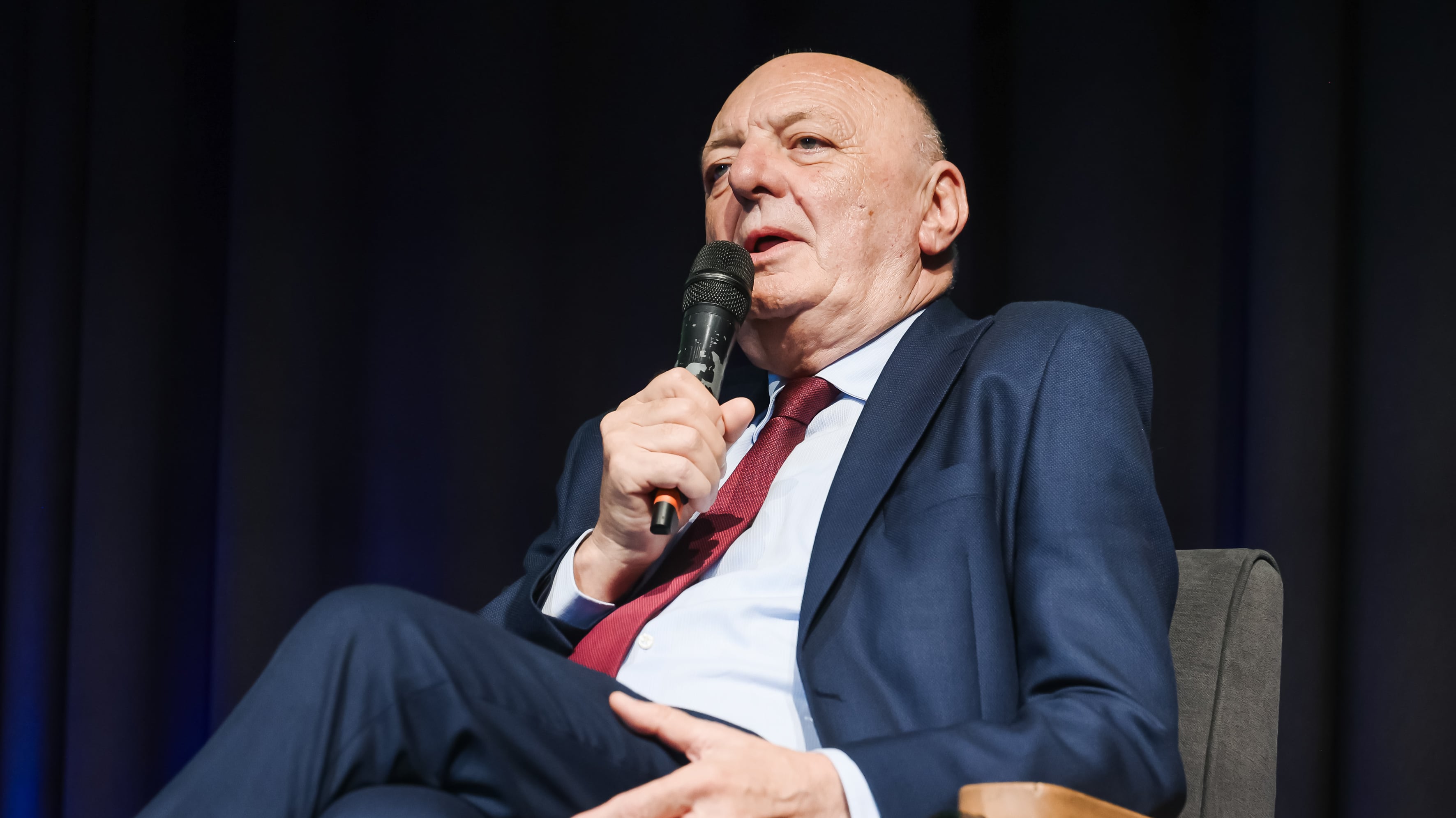 Il ministro accelera. "Ci sarà il nucleare entro il 2033-2034. In gioco c'è il futuro"