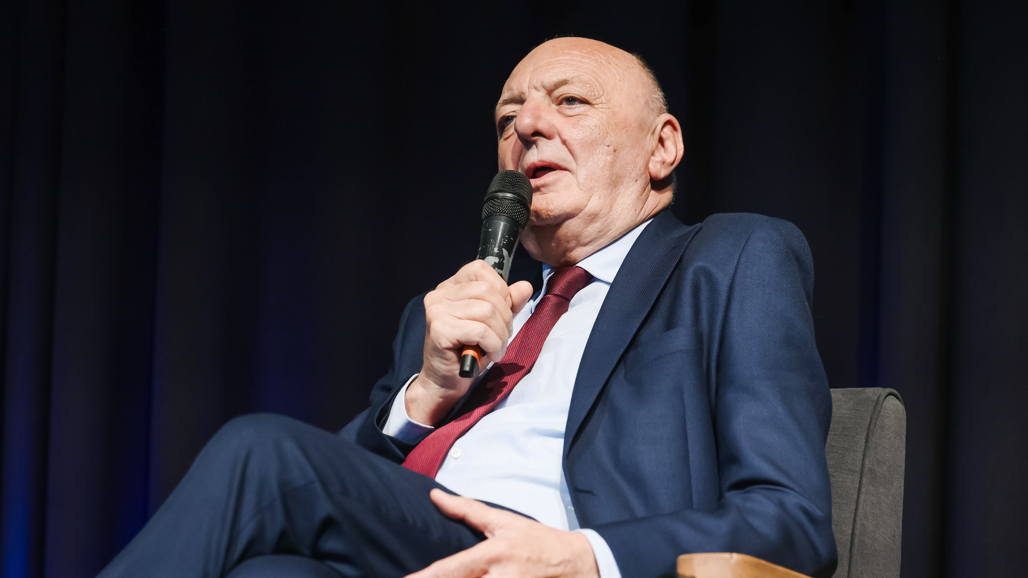 Il ministro accelera. "Ci sarà il nucleare entro il 2033-2034. In gioco c'è il futuro"