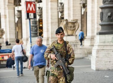 Esercito, 9 anni di "Strade Sicure": le foto 8
