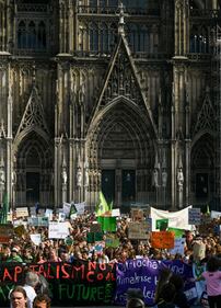 "Fridays for Future" :a Cologne la marcia per il clima  8