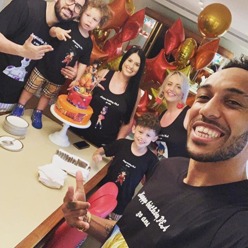 Lady Aubameyang si prende la scena su Instagram 3