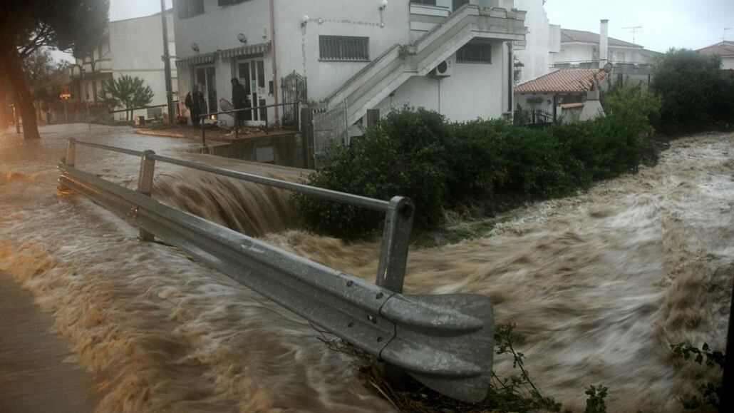 Allerta maltempo in Emilia Romagna: esondato il fiume Savio