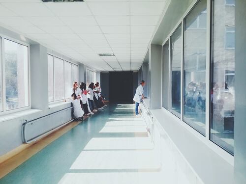 Usa, dottoressa antisemita licenziata dall'ospedale
