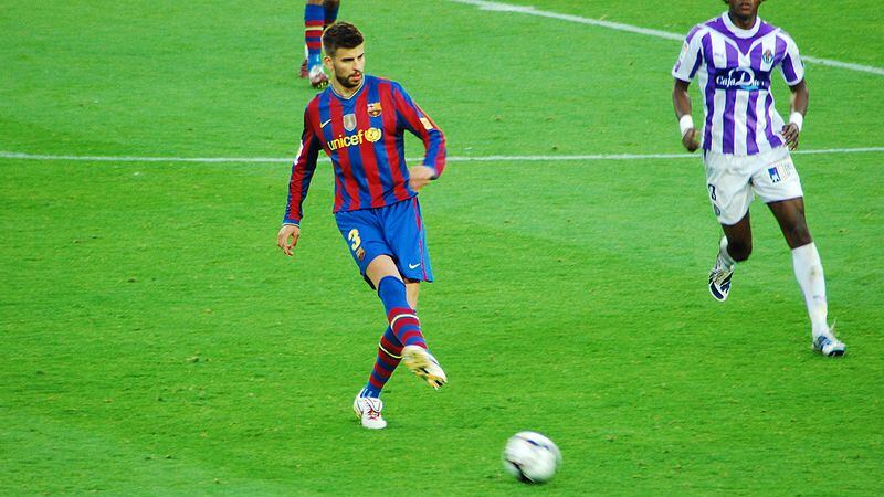 Piqué guida senza patente: maxi multa di 48mila euro