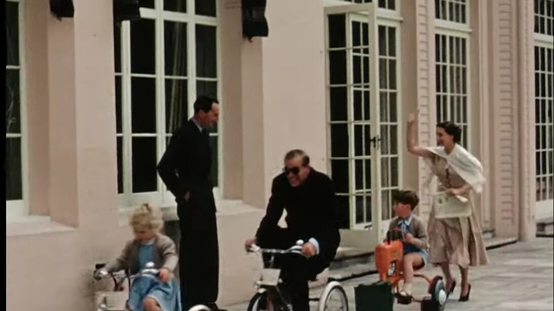 Il principe sul triciclo: spunta un video inedito di Filippo