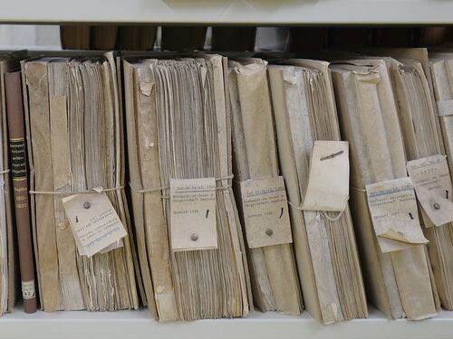 Pubblica amministrazione, burocrazia lumaca. Al Mezzogiorno maglia nera